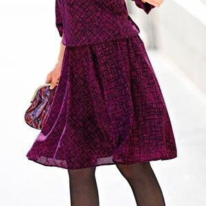 Blancheporte Vzdušná sukňa s potlačou čierna/purpurová 38