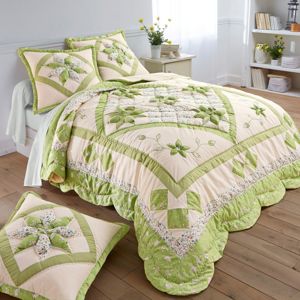 Blancheporte Prikrývka na posteľ patchwork zelená obliečka na vankúš 65x65cm